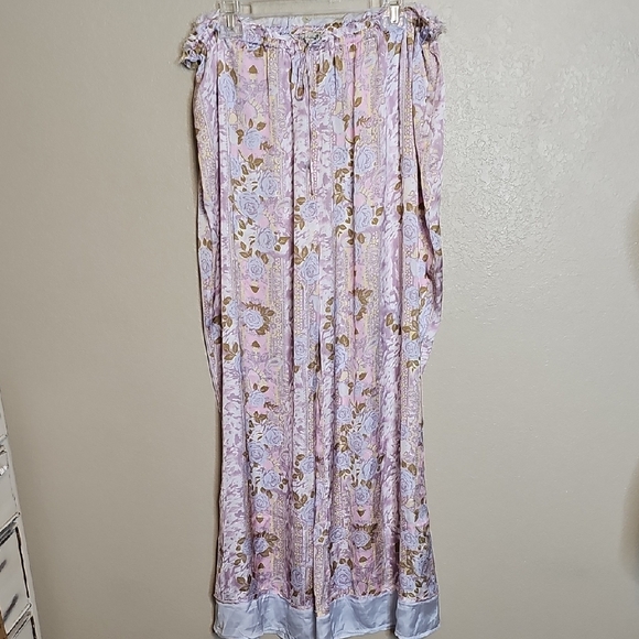 Free People XL Dreamy Days Wide Leg Lounge Pants Lilac Rose Print Floral Satin - Picture 2 of 9